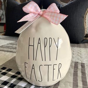 Rae Dunn ‘HAPPY EASTER’ Egg